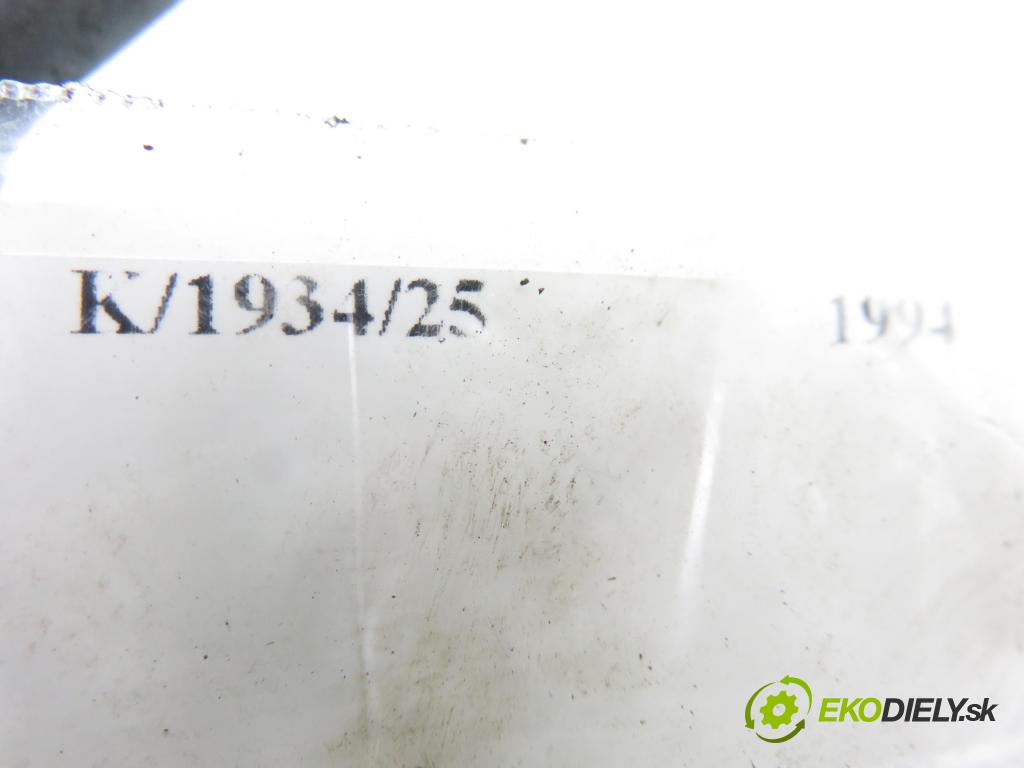 VW TRANSPORTER IV Skrzynia (70XA) KABINA/PLATFORMA 1994 55,00 2.4 D - AJA 2370,00 trubka / Rúra servočerpadlo 701422393A