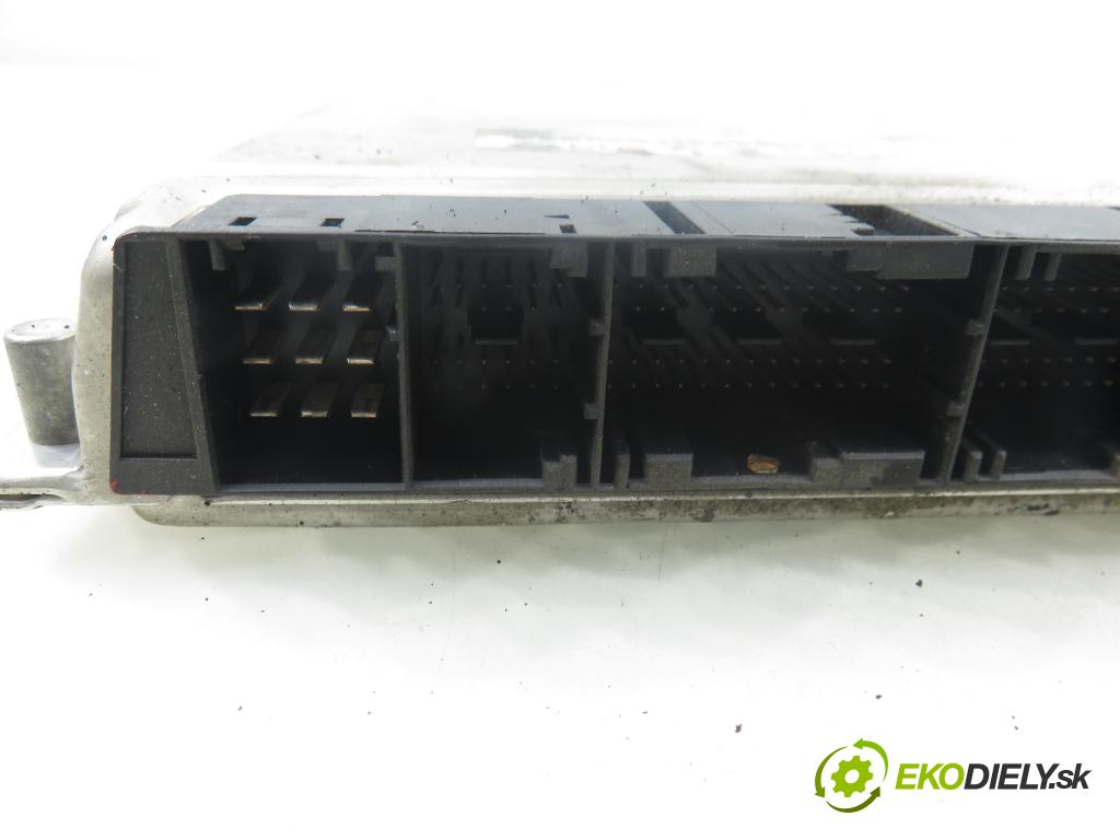 ROVER 75 (RJ) SEDAN 2005 85,00 2.0 CDT 116 - 204D2 1951,00 řídící jednotka motora 0281010811 ; 7792938