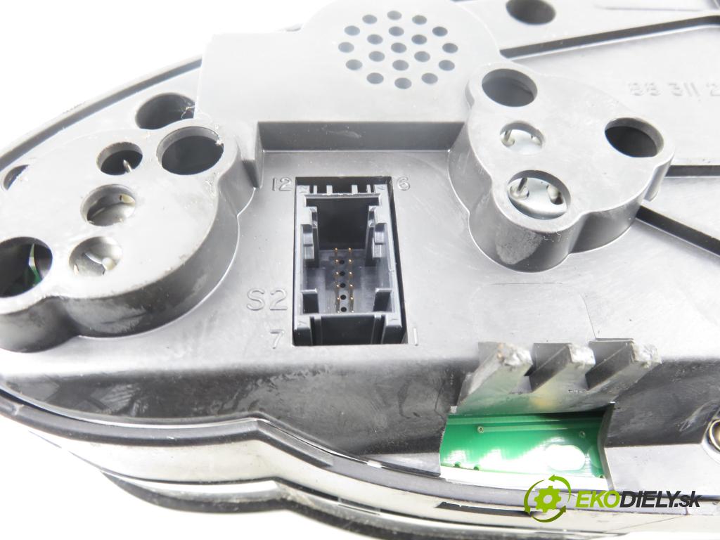 ROVER 75 (RJ) SEDAN 2005 85,00 2.0 CDT 116 - 204D2 1951,00 Prístrojovka elektrický YAC004260