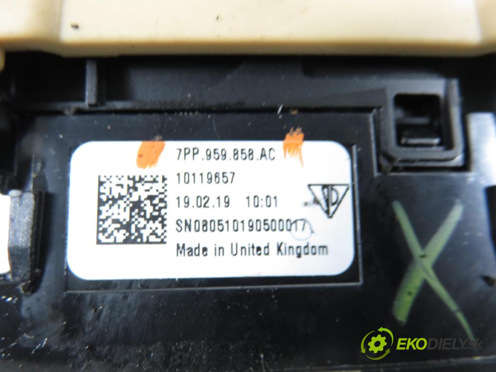 PORSCHE CAYENNE II (92A) SUV 2010 176,00 3.0 Diesel - M 05.9E 2967,00 Panel ovládania okien 7PP959858AC