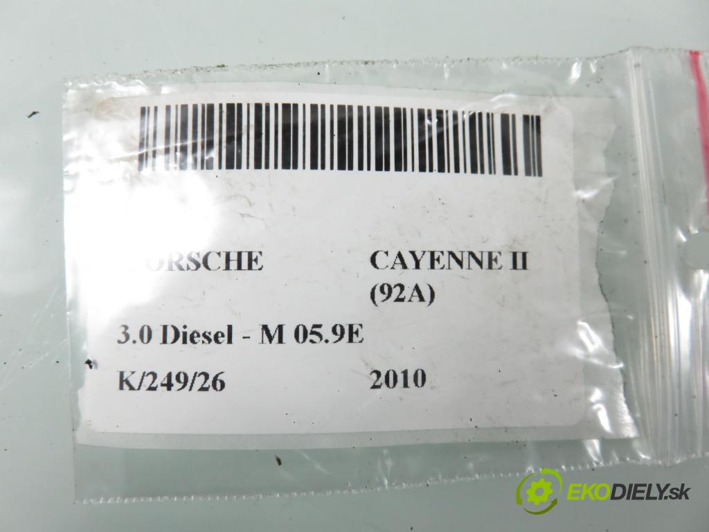 PORSCHE CAYENNE II (92A) SUV 2010 176,00 3.0 Diesel - M 05.9E 2967,00 reproduktor Dvere 7PP035454G