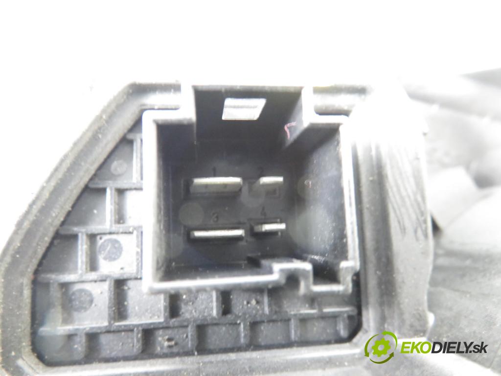 PORSCHE CAYENNE II (92A) SUV 2010 176,00 3.0 Diesel - M 05.9E 2967,00 ventilátor větráku 7P0820021 ; 0130115559