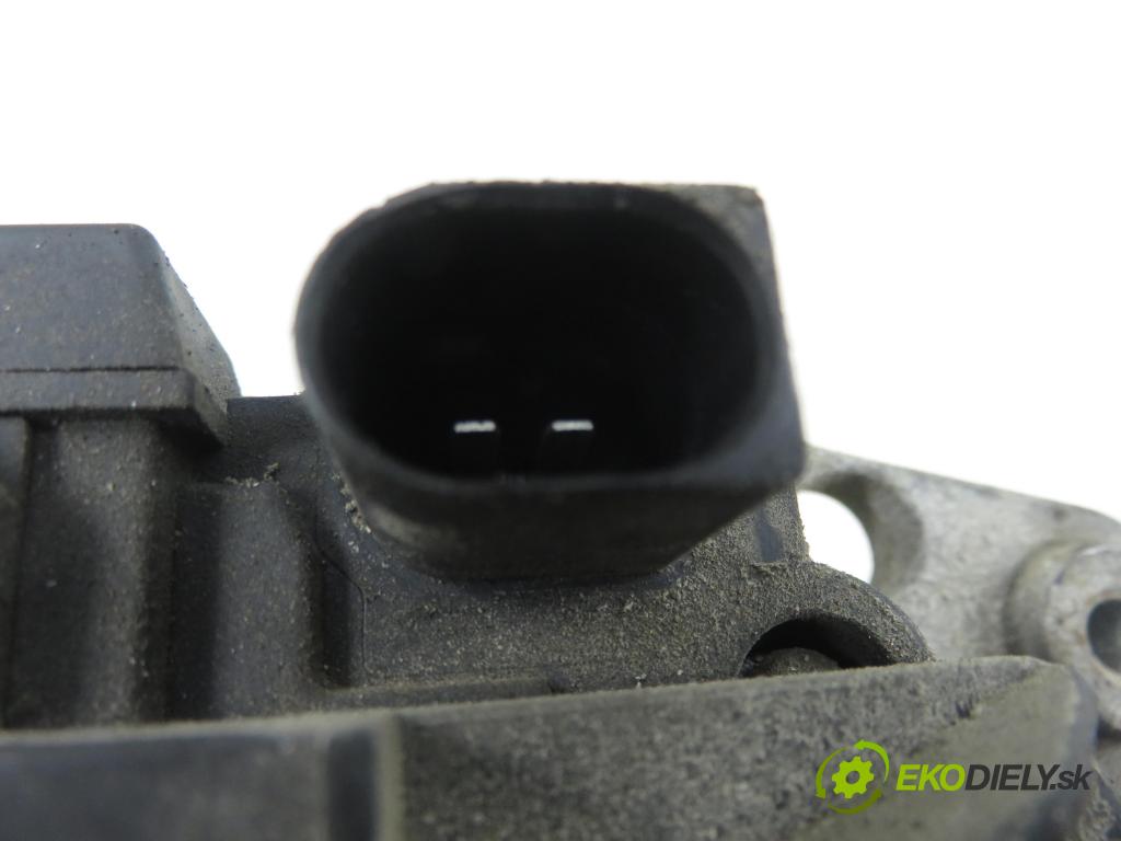 SEAT LEON (1M1) HB 2001 81,00 1.9 TDI 110 - ASV 1896,00 Alternátor  (Alternátor)