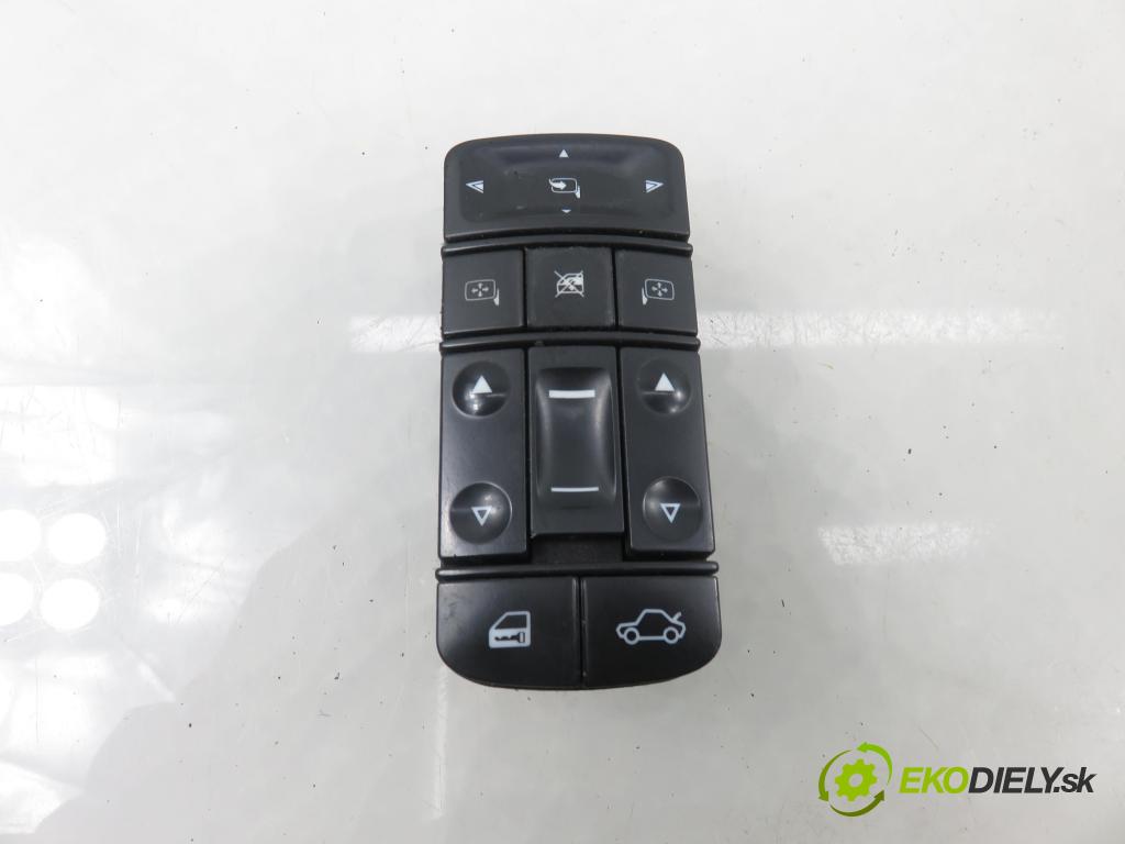 OPEL VECTRA C (Z02) SEDAN 2002 92,00 2.2 DTI 16V 125 - Y 22 DTR 2172,00 Panel ovládania okien 09185955