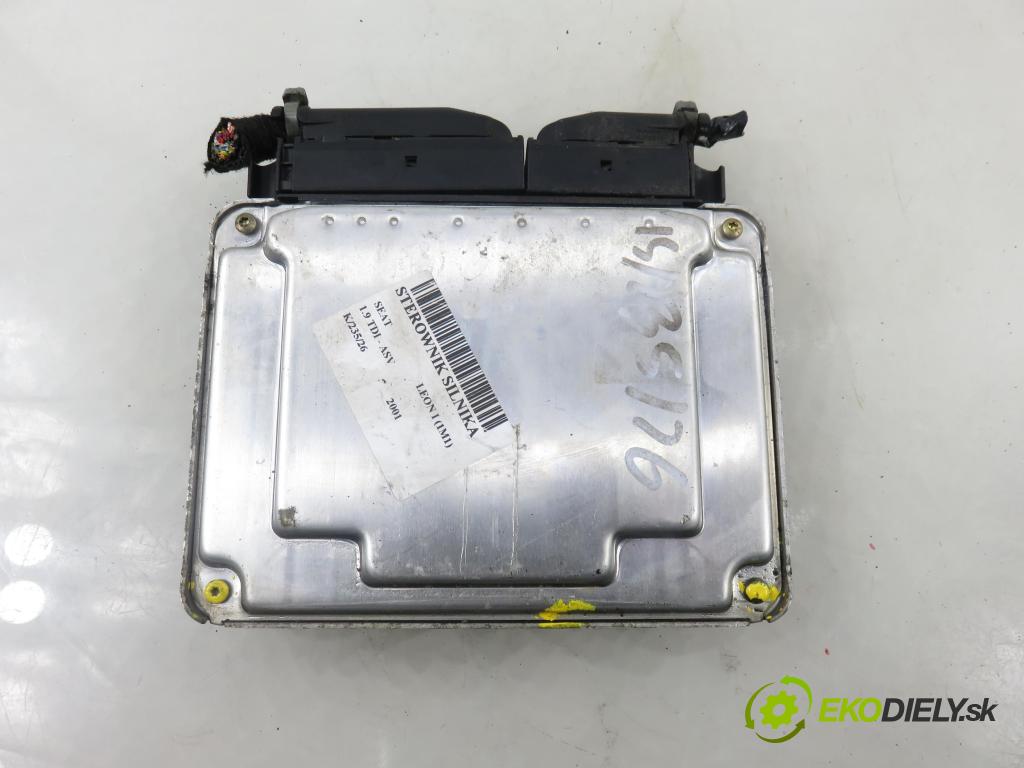 SEAT LEON (1M1) HB 2001 81,00 1.9 TDI 110 - ASV 1896,00 řídící jednotka motora 038906012AT ; 0281010062