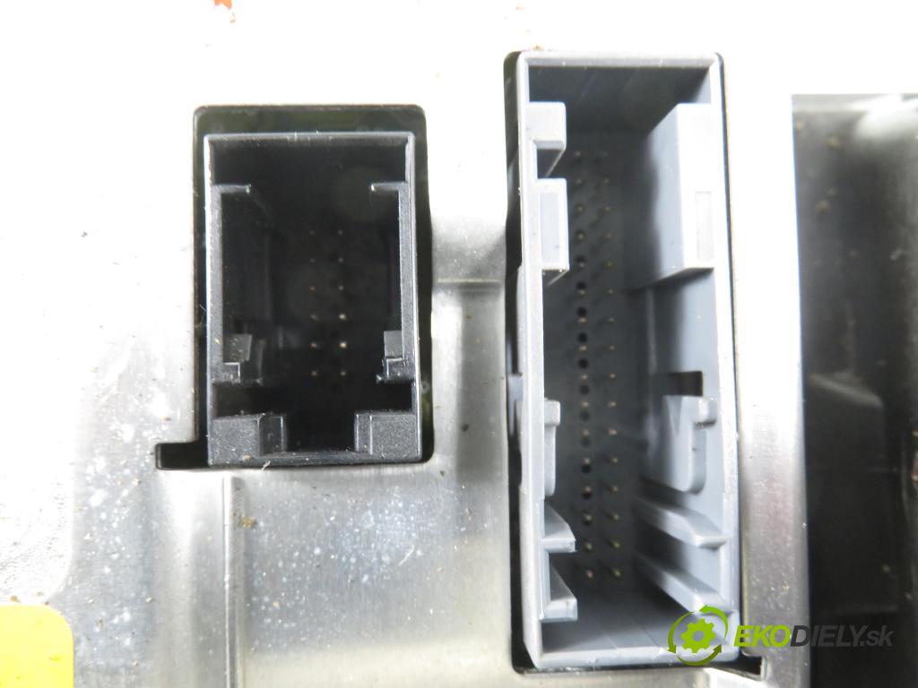 OPEL VECTRA C (Z02) SEDAN 2002 92,00 2.2 DTI 16V 125 - Y 22 DTR 2172,00 ZOBRAZIT: 6591550302