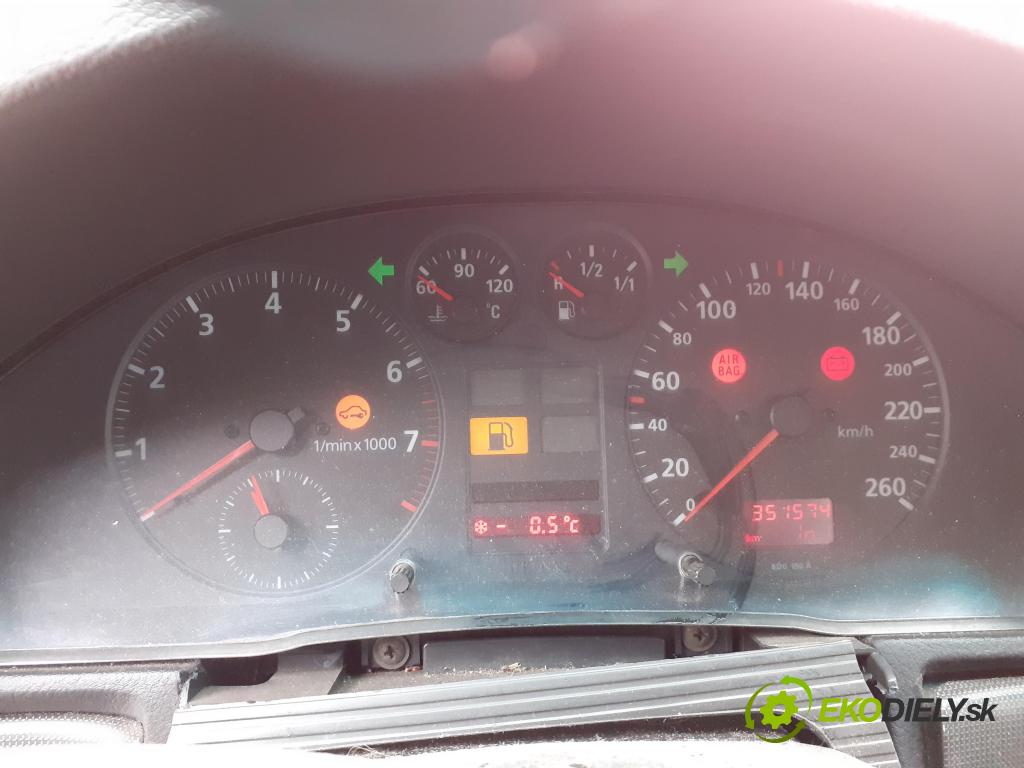 AUDI A4 Avant (8D5, B5) KOMBI 1996 92,00 1.8 - ADR 1781,00 prístrojovka elektrický