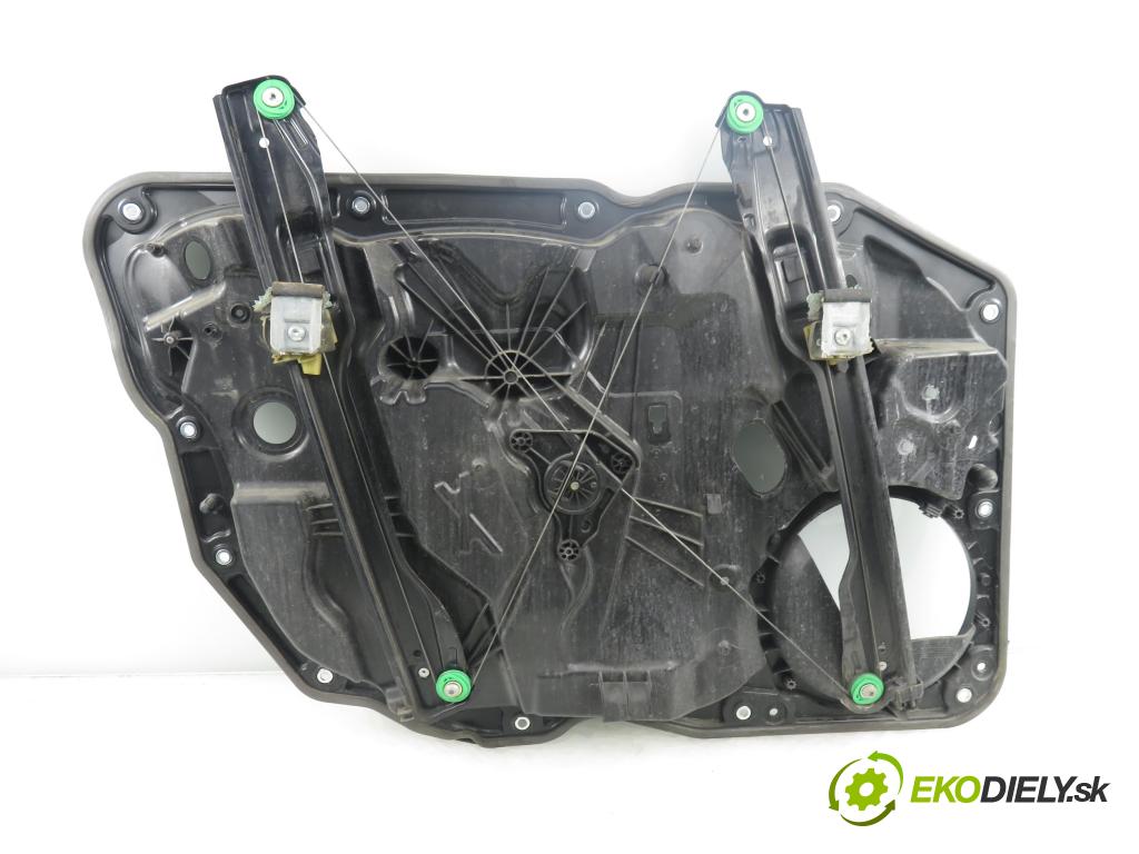 PORSCHE CAYENNE II (92A) SUV 2010 176,00 3.0 Diesel - M 05.9E 2967,00 Mechanizmus okien 7P5839756B ; 8K0959802B