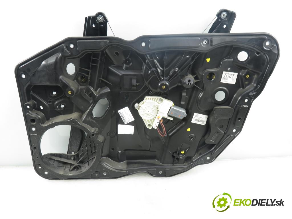 PORSCHE CAYENNE II (92A) SUV 2010 176,00 3.0 Diesel - M 05.9E 2967,00 Mechanizmus okien 7P5839756B ; 8K0959802B