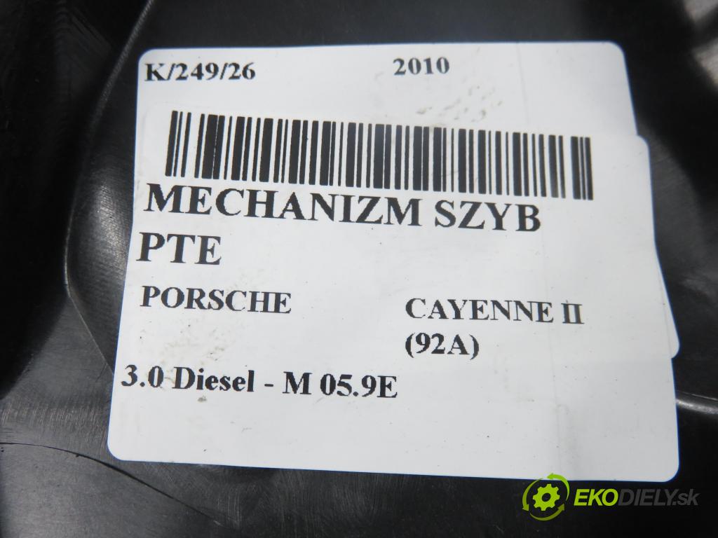 PORSCHE CAYENNE II (92A) SUV 2010 176,00 3.0 Diesel - M 05.9E 2967,00 Mechanizmus okien PTE 7P5839756C ; 8K0959811A