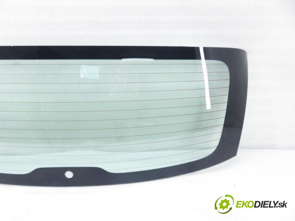 HYUNDAI i30 (FD) HB 2010 80,00 1.4 - G4FA 1396,00 Okno zadné kapota