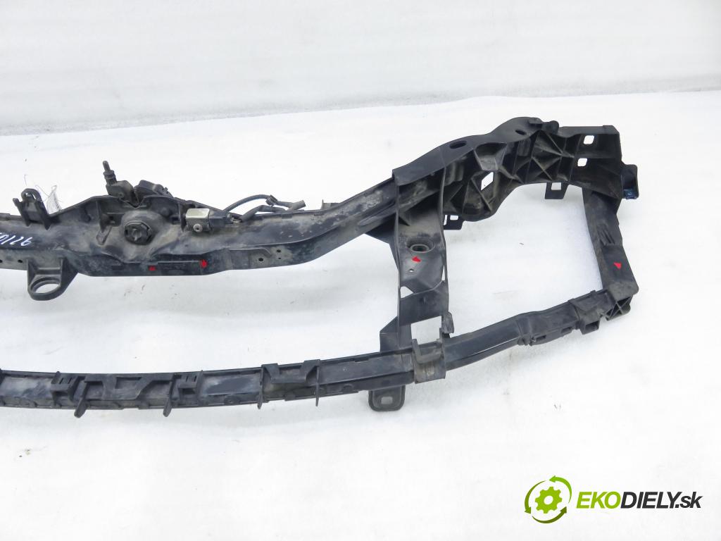 FORD FOCUS II (DA_, HCP) HB 2005 80,00 1.6 TDCi - G8DD 1560,00 držák přední část 8M518B041ACV