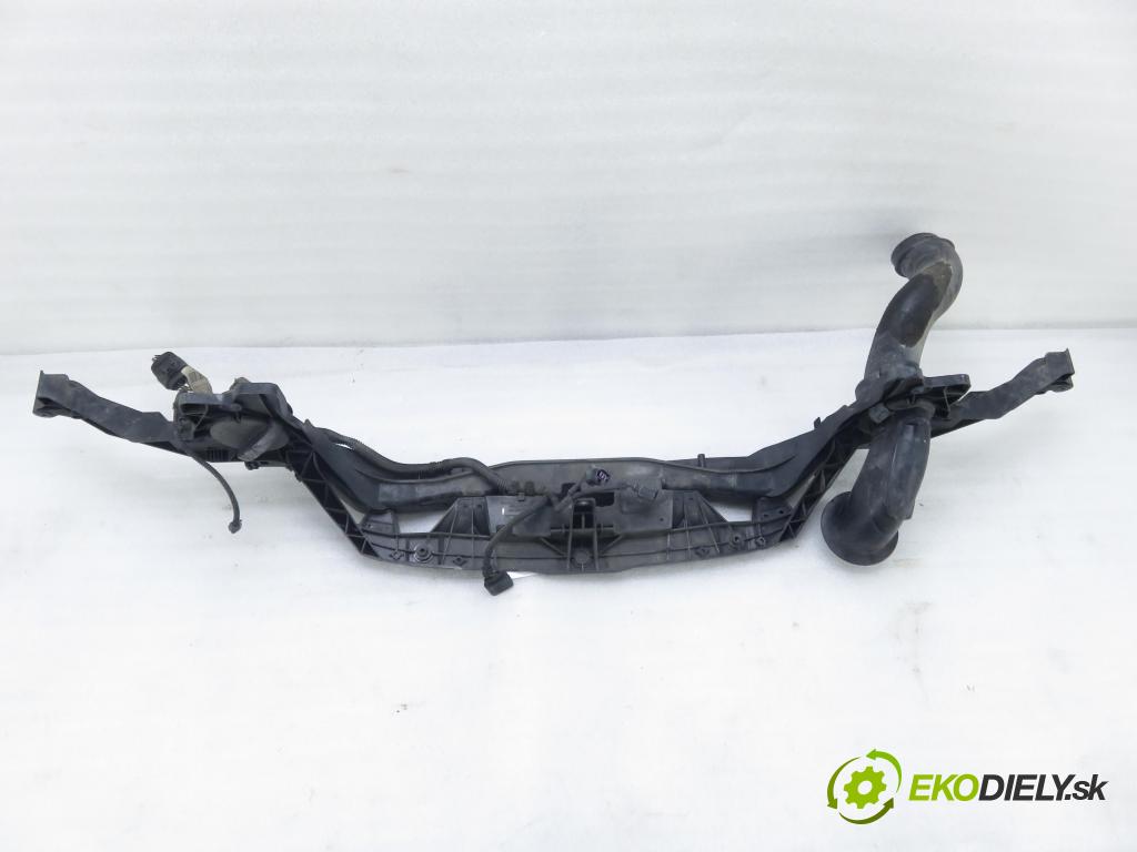 PORSCHE CAYENNE II (92A) SUV 2010 176,00 3.0 Diesel - M 05.9E 2967,00 Držiak predný 7P5805931