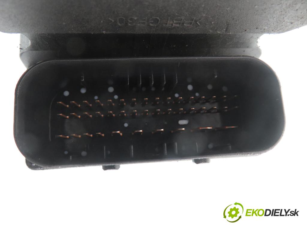 RENAULT SCENIC I (JA0/1_) MINIVAN 2002 0,00 1.6 - K4M 708 1598,00 Pumpa ABS 8200090690 ; 0265225107 ; 0265950046 (Pumpa ABS)