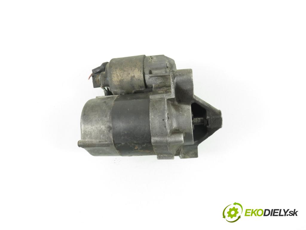 RENAULT SCENIC I (JA0/1_) MINIVAN 2002 0,00 1.6 - K4M 708 1598,00 startér D7E22 ; 105119F (Startér)