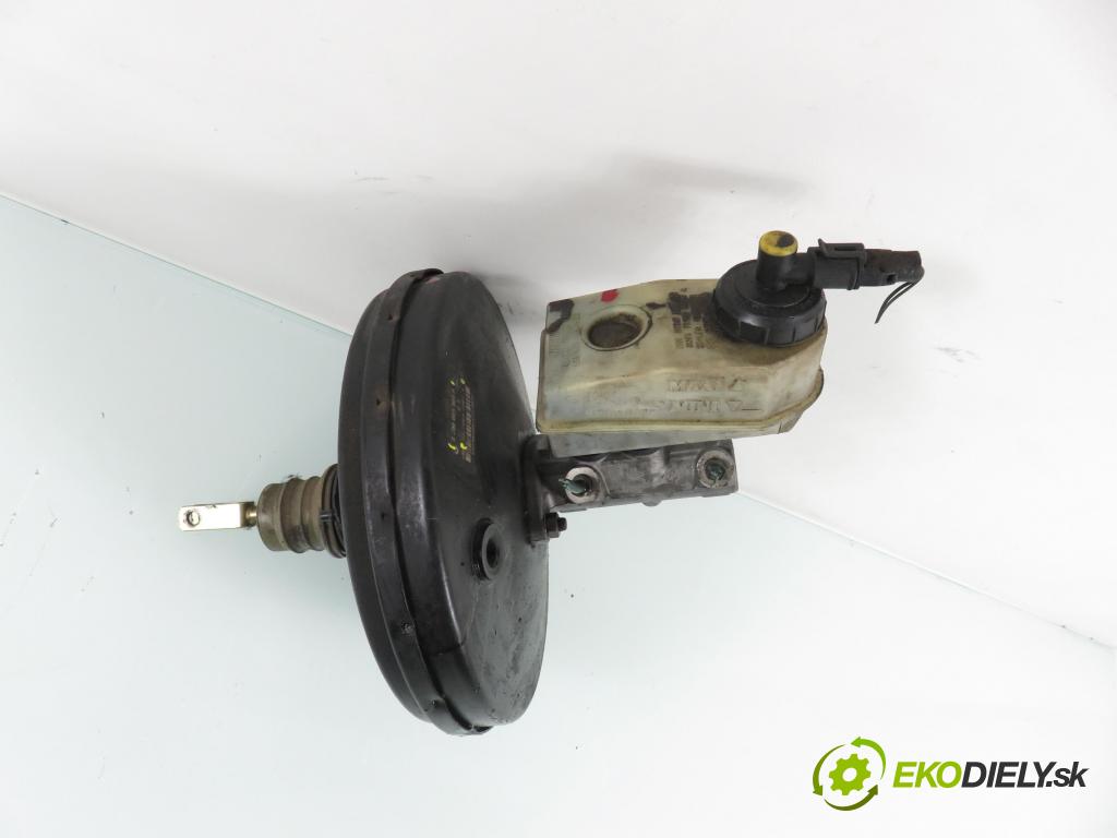 RENAULT SCENIC I (JA0/1_) MINIVAN 2003 75,00 1.9 dCi 102 - F9Q 732 1870,00 posilovač 8200069904A ; 03786420014 (Servočerpadlo)