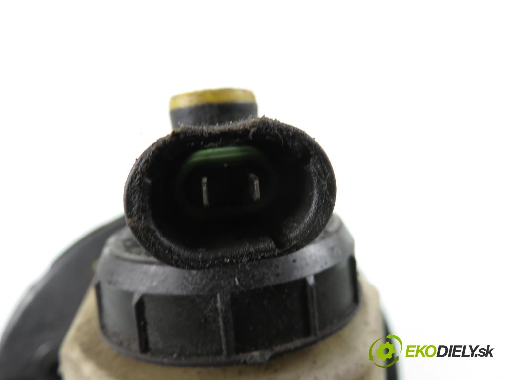 RENAULT SCENIC I (JA0/1_) MINIVAN 2003 75,00 1.9 dCi 102 - F9Q 732 1870,00 posilovač 8200069904A ; 03786420014 (Servočerpadlo)