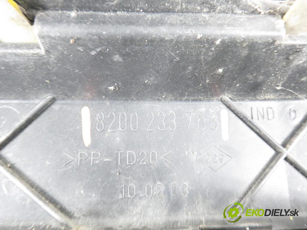 OPEL MOVANO Furgon (X70) FURGON 2005 84,00 2.5 DTI - G9U 724 2464,00 Mriežka / maska 8200233763