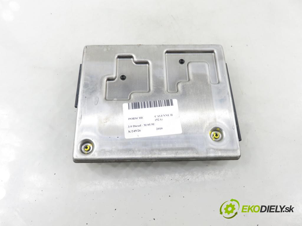 PORSCHE CAYENNE II (92A) SUV 2010 176,00 3.0 Diesel - M 05.9E 2967,00 MODUL komfortu 7PP907279N