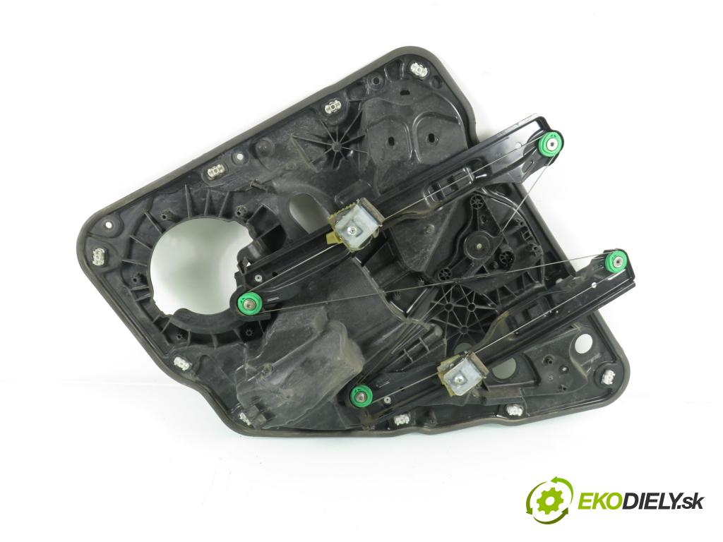 PORSCHE CAYENNE II (92A) SUV 2010 176,00 3.0 Diesel - M 05.9E 2967,00 Mechanizmus okien 7P5839755C ; 8K0959812A