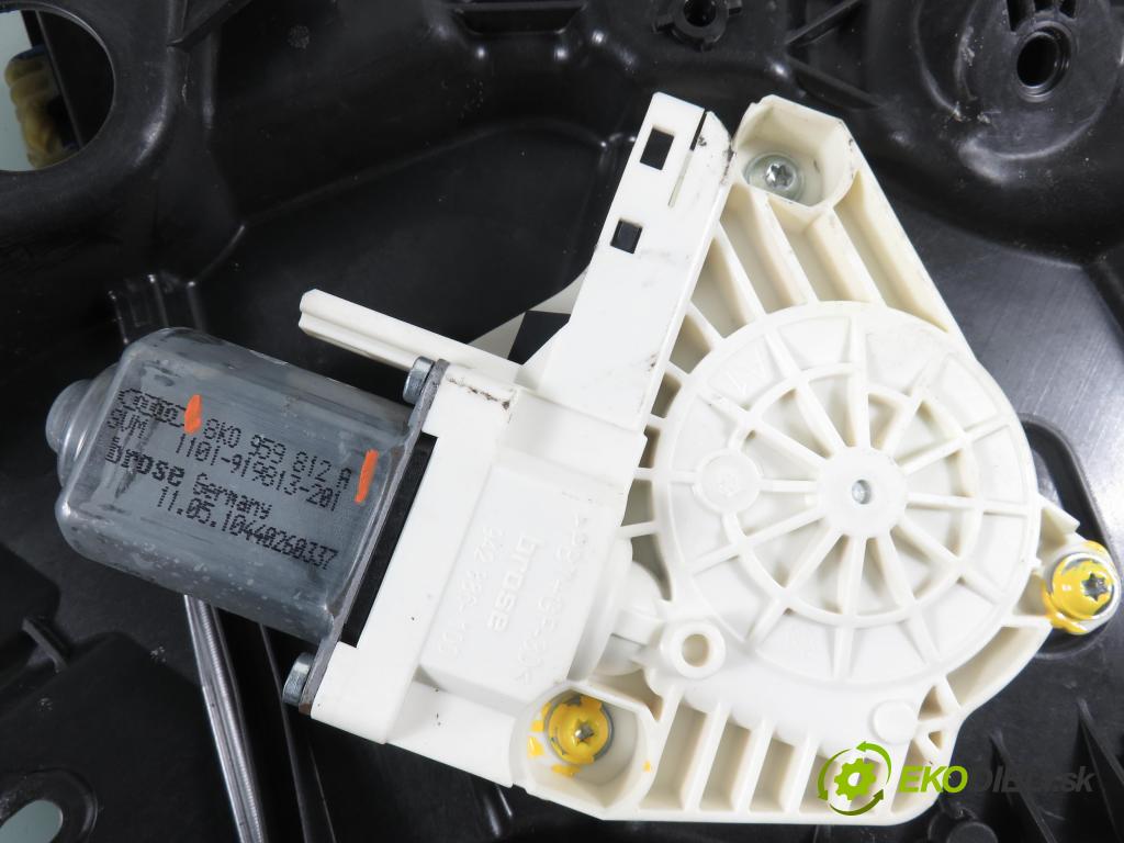 PORSCHE CAYENNE II (92A) SUV 2010 176,00 3.0 Diesel - M 05.9E 2967,00 Mechanizmus okien 7P5839755C ; 8K0959812A