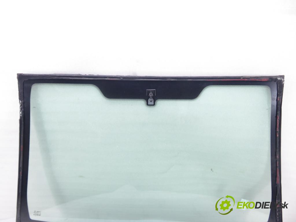 FORD FIESTA V (JH_, JD_) HB 2004 50,00 1.4 TDCi 68 - F6JB 1399,00 Okno čelná