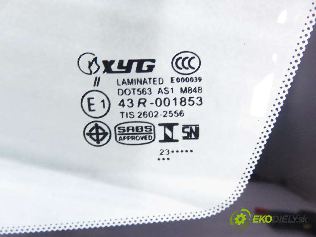 FORD FIESTA V (JH_, JD_) HB 2004 50,00 1.4 TDCi 68 - F6JB 1399,00 Okno čelná