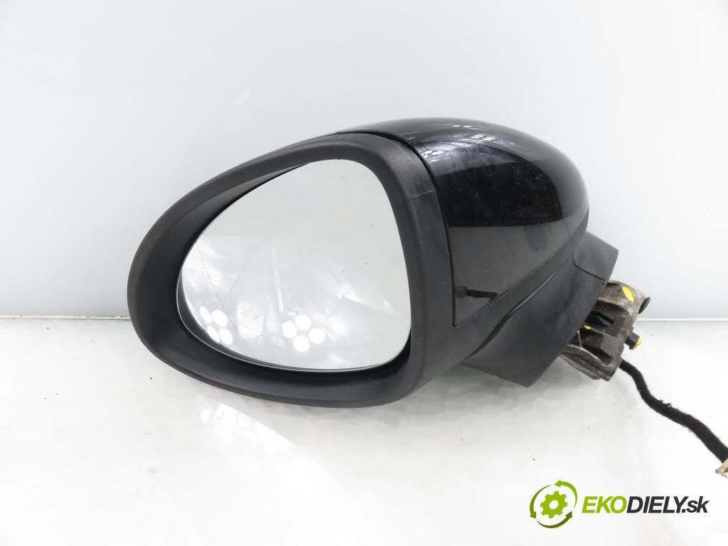 PORSCHE CAYENNE II (92A) SUV 2010 176,00 3.0 Diesel - M 05.9E 2967,00 zpětné zrcátko LE 