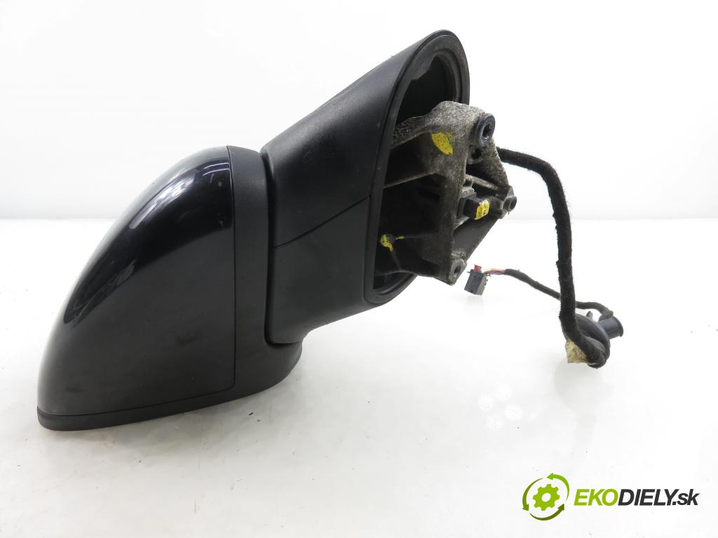 PORSCHE CAYENNE II (92A) SUV 2010 176,00 3.0 Diesel - M 05.9E 2967,00 zpětné zrcátko LE