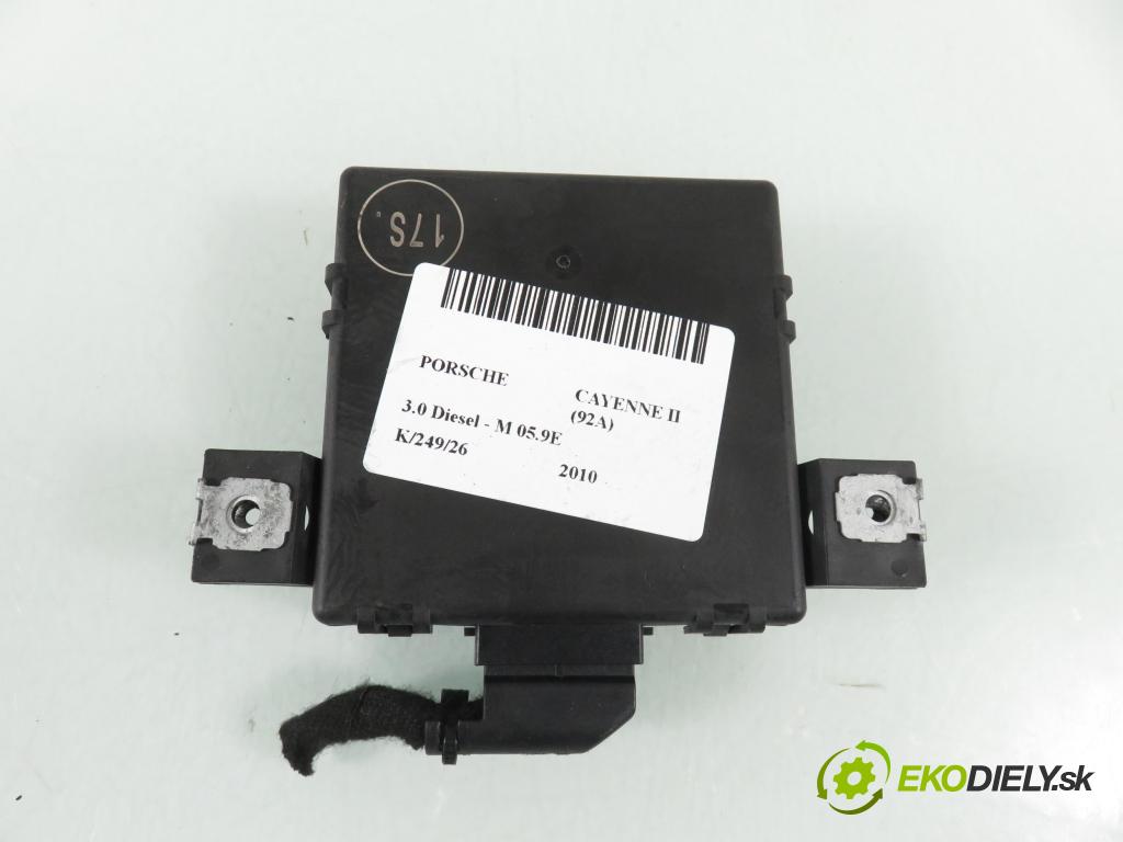PORSCHE CAYENNE II (92A) SUV 2010 176,00 3.0 Diesel - M 05.9E 2967,00 řídící jednotka GATEWAY 7PP907530J