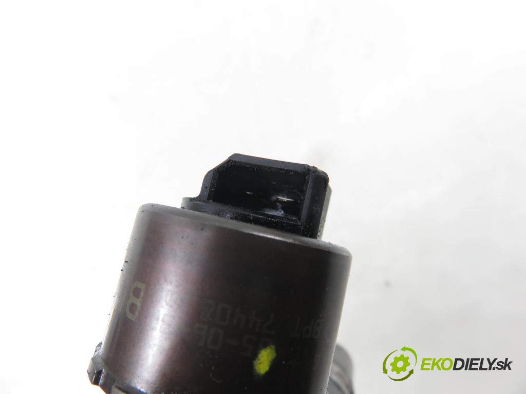 VW GOLF V (1K1) HB (LONG) 2006 103,00 2.0 TDI 16V 4motion - BKD 1968,00 Vstrekovač 03G130073G ; 0414720404 (Vstrekovač paliva)