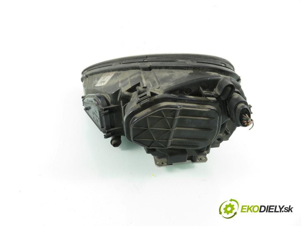 PORSCHE CAYENNE II (92A) SUV 2010 176,00 3.0 Diesel - M 05.9E 2967,00 Svetlo PP 7p5941032p