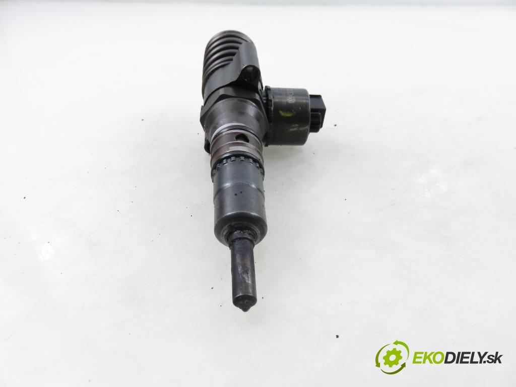 VW TOURAN (1T1, 1T2) MINIVAN 2005 103,00 2.0 TDI 16V 140 - BKD 1968,00 Vstrekovač 03G130073G ; 0414720404 (Vstrekovač paliva)