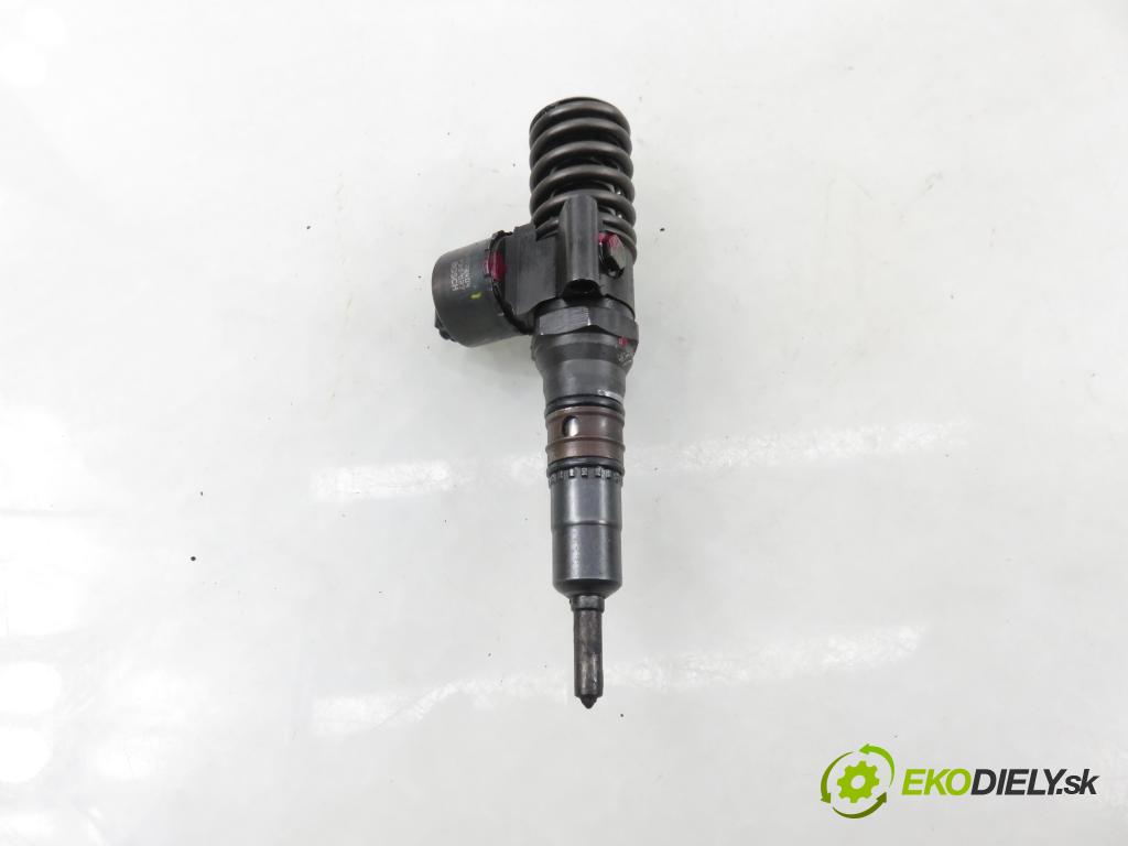 VW TOURAN (1T1, 1T2) MINIVAN 2005 103,00 2.0 TDI 16V 140 - BKD 1968,00 Vstrekovač 03G130073G ; 0414720404 (Vstrekovač paliva)