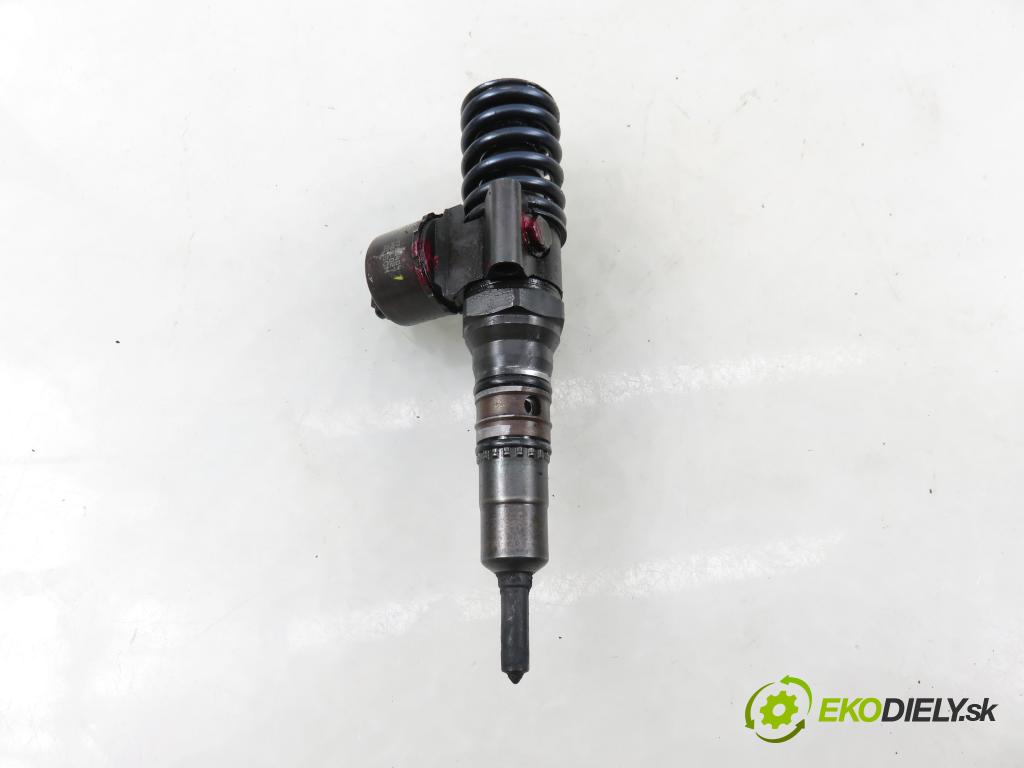 VW TOURAN (1T1, 1T2) MINIVAN 2005 103,00 2.0 TDI 16V 140 - BKD 1968,00 Vstrekovač 03G130073G ; 0414720404 (Vstrekovač paliva)