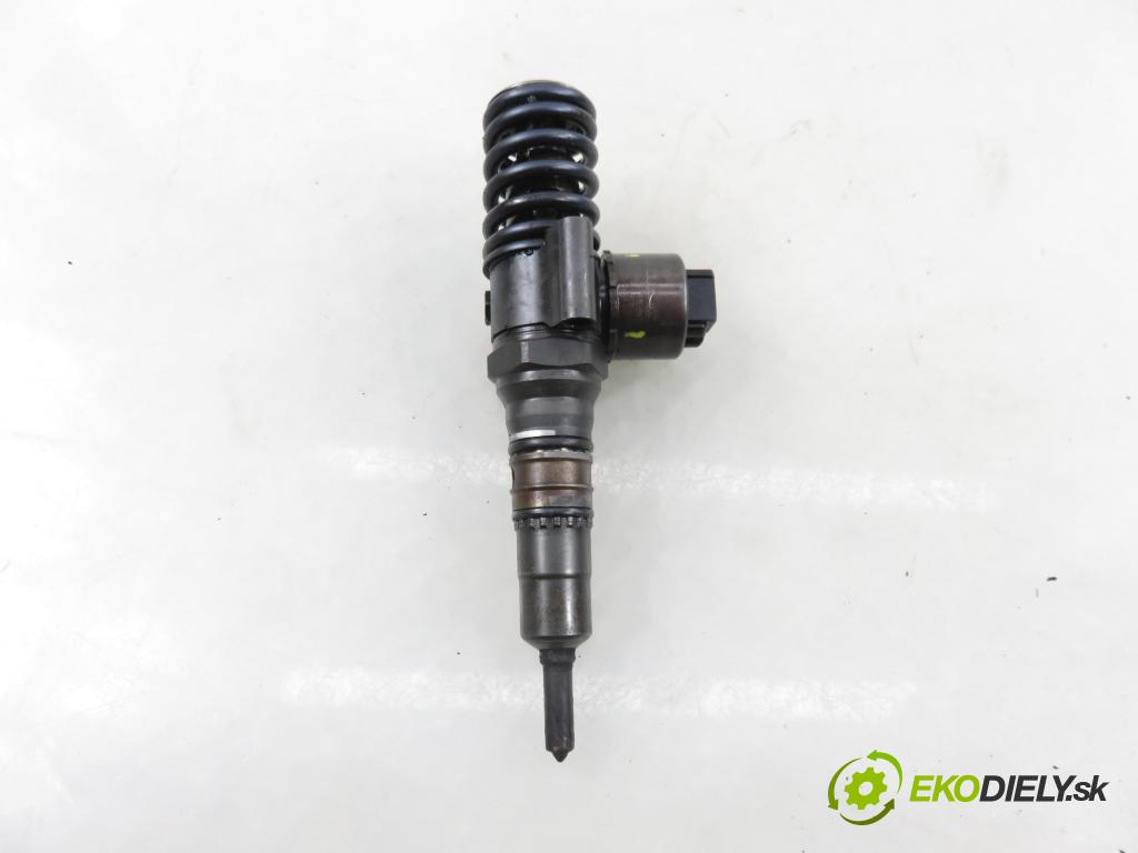VW TOURAN (1T1, 1T2) MINIVAN 2005 103,00 2.0 TDI 16V 140 - BKD 1968,00 Vstrekovač 03G130073G ; 0414720404 (Vstrekovač paliva)