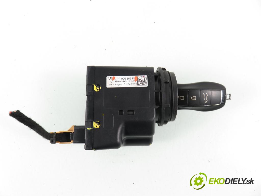 PORSCHE CAYENNE II (92A) SUV 2010 176,00 3.0 Diesel - M 05.9E 2967,00 spinačka 7PP905865F (Spínacia skrinka)