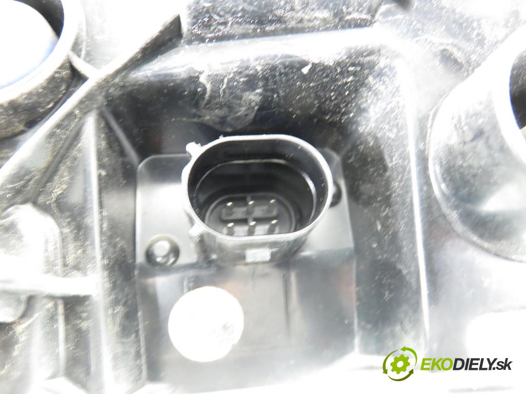 PORSCHE CAYENNE II (92A) SUV 2010 176,00 3.0 Diesel - M 05.9E 2967,00 Svetlo ľavé zadné kufor 7P5945093K