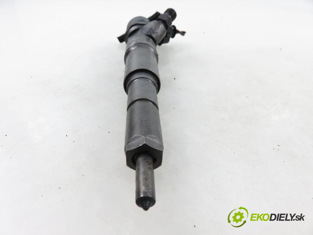 ROVER 75 (RJ) SEDAN 2005 85,00 2.0 CDT 116 - 204D2 1951,00 vstrekovač 2354045 ; 0445110030 (Vstrekovač paliva)