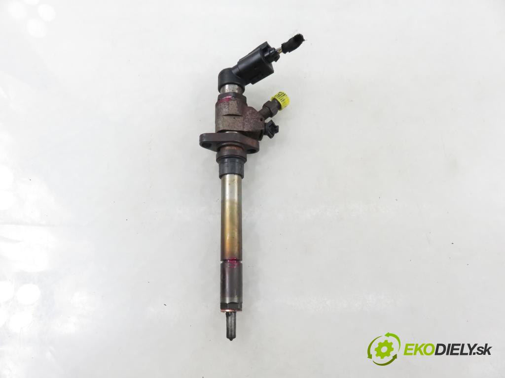 PEUGEOT 407 SW (6E_) KOMBI 2004 100,00 2.0 HDi 135 - RHR 1997,00 vstrekovač 9647247280 (Vstrekovač paliva)