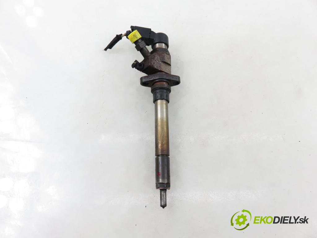 PEUGEOT 407 SW (6E_) KOMBI 2004 100,00 2.0 HDi 135 - RHR 1997,00 vstrekovač 9647247280 (Vstrekovač paliva)