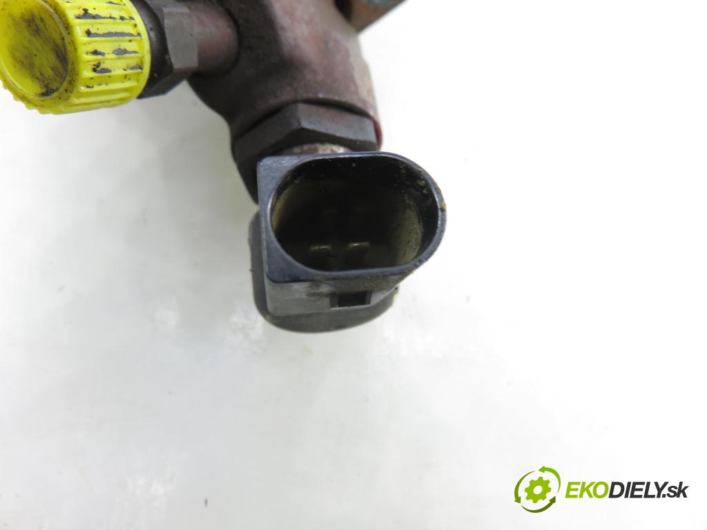 PEUGEOT 407 SW (6E_) KOMBI 2004 100,00 2.0 HDi 135 - RHR 1997,00 vstrekovač 9647247280 (Vstrekovač paliva)