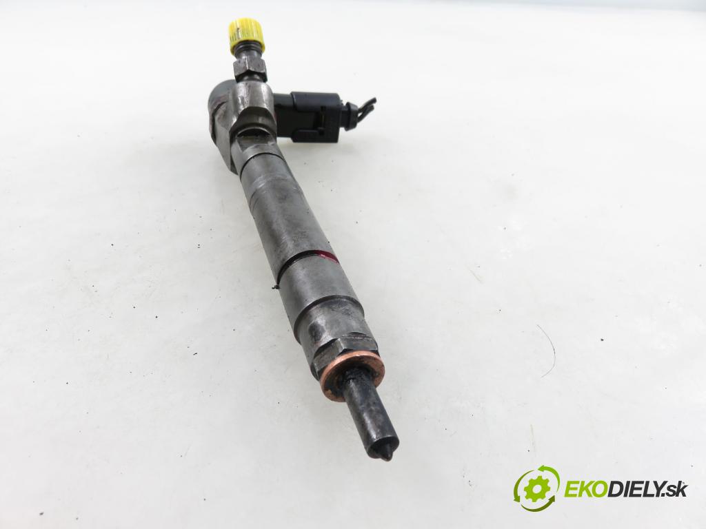 MERCEDES-BENZ KLASA S (W220) SEDAN 2003 191,00 S 400 CDI V8 260 - OM 628.960 3996,00 vstrekovač 0445110190 ; 6110701687 (Vstrekovač paliva)