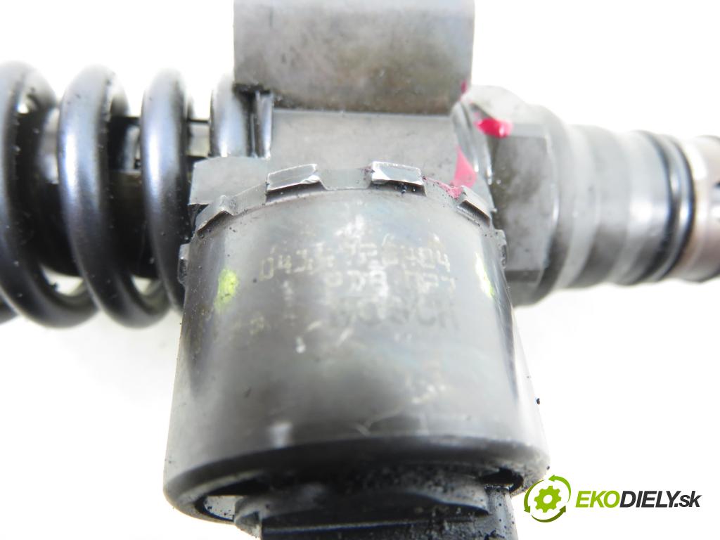 VW TOURAN (1T1, 1T2) MINIVAN 2005 103,00 2.0 TDI 16V 140 - BKD 1968,00 Vstrekovač 03G130073G ; 0414720404 (Vstrekovač paliva)