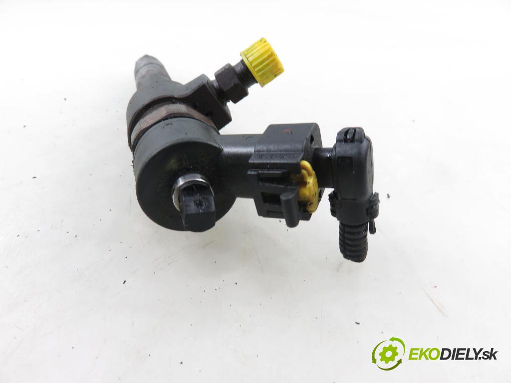 FIAT BRAVO II (198_) HB 2008 88,00 1.9 D Multijet - 192 A8.000 1910,00 vstrekovač 0445110276 (Vstrekovač paliva)