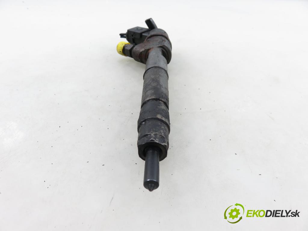 MERCEDES-BENZ KLASA A (W168) HB 2002 70,00 A 170 CDI 95 - OM 668.942 1689,00 vstrekovač 0445110116 ; 6680700987 (Vstrekovač paliva)