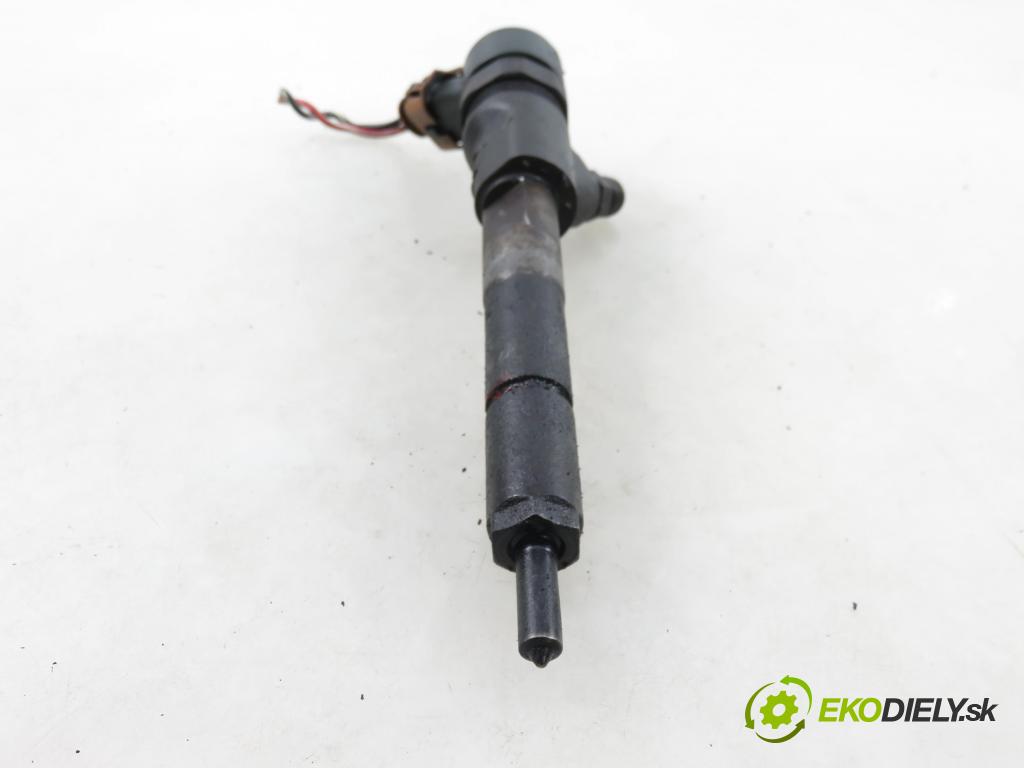 TOYOTA YARIS (_P1_) HB 2001 55,00 1.4 D-4D (NLP10_) - 1ND-TV 1364,00 vstrekovač 0445110085 ; 2367033010 (Vstrekovač paliva)