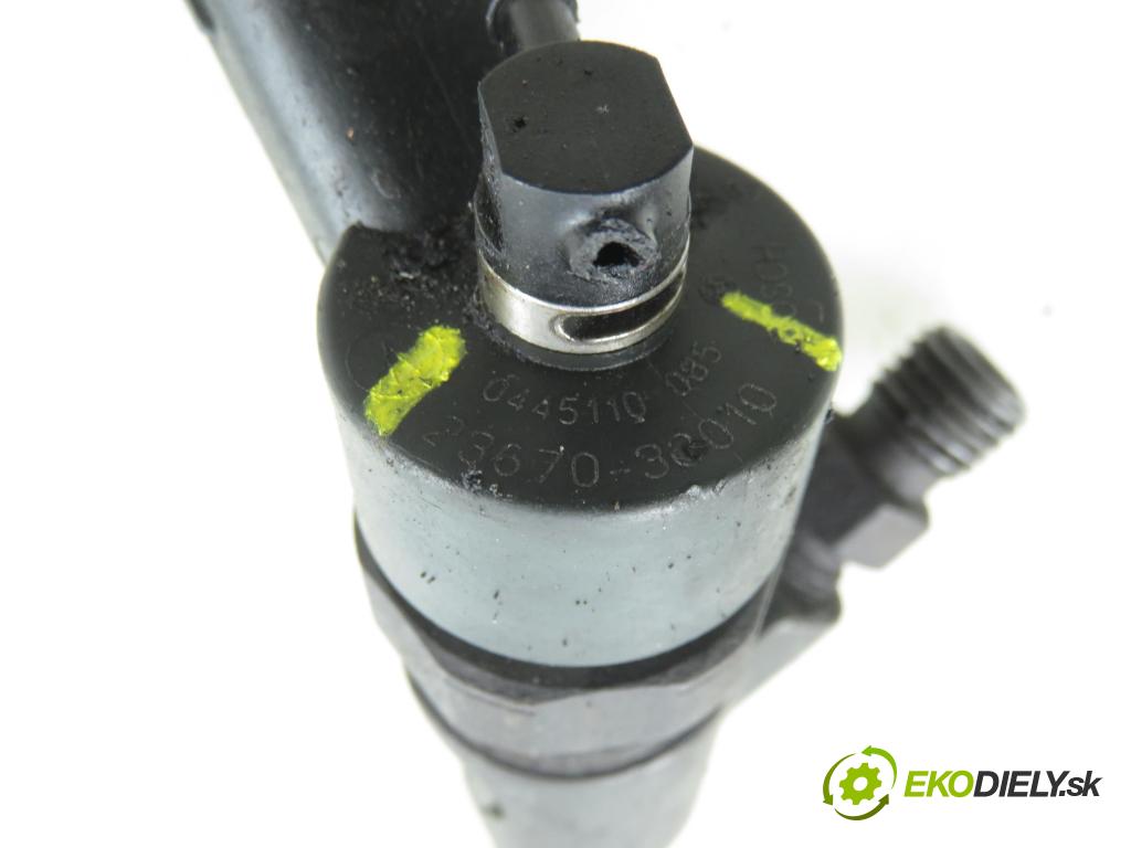 TOYOTA YARIS (_P1_) HB 2001 55,00 1.4 D-4D (NLP10_) - 1ND-TV 1364,00 vstrekovač 0445110085 ; 2367033010 (Vstrekovač paliva)