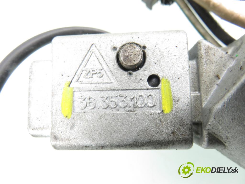 PEUGEOT 807 (EB_) MINIVAN 2004 94,00 2.2 16V HDi 128 - 4HW 2179,00 spinačka 36353100 ; 9648445180 (Spínacia skrinka)