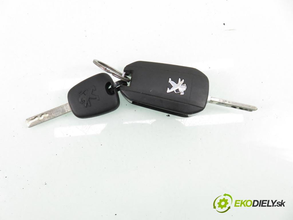 PEUGEOT 301 SEDAN 2013 85,00 1.6 VTi 115 - NFP (EC5) 1587,00 spínačka / VLOŽKY N0503823 ; N0502455 ; 9663123280